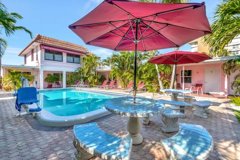 Seahorse Guesthouse Motel in Pompano Beach