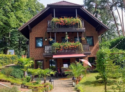 Property building, View (from property/room), Balcony/Terrace, Lake view