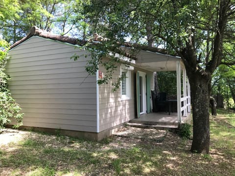 Property building, Photo of the whole room, Bedroom, Garden view