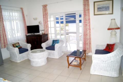 3 bedrooms appartement with balcony and wifi at Bambous 6 km away from the beach Condo in Mauritius