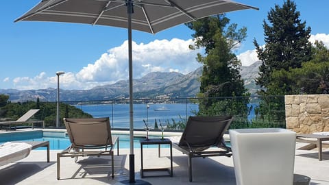 Sea view, Swimming pool