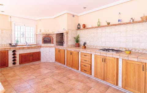 Nice Home In Torrox With Kitchen Maison in Río de Torrox