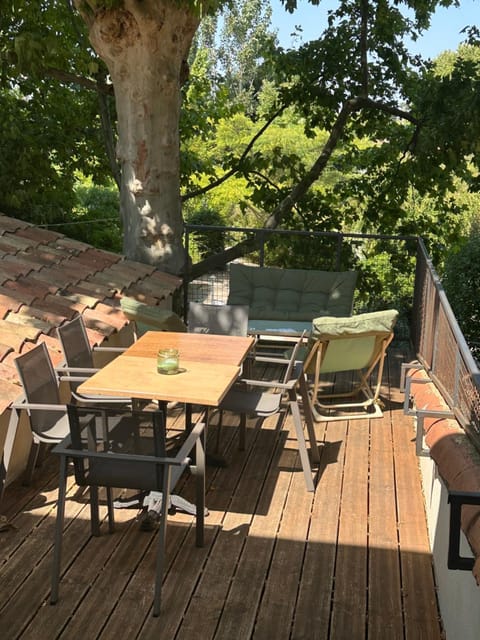 Balcony/Terrace, Dining area, Garden view, Pool view