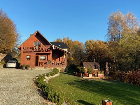 Property building, Activities, Sauna, Autumn, Area and facilities