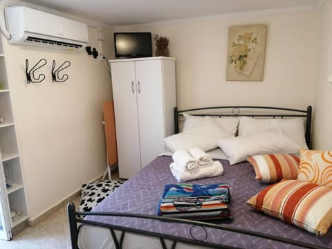 Rodomelo Cute Studio 1 Apartment in Leonidio