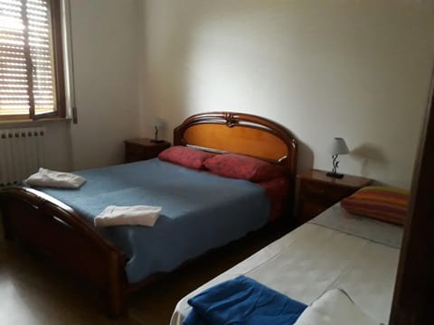 Bed, Decorative detail, Garden view