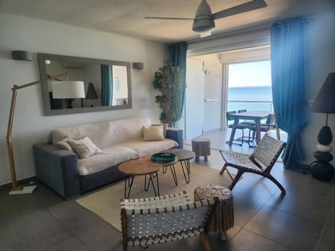 New Sea view Appartment Passion Bleu Marine Confortable Condominio in Saint Martin
