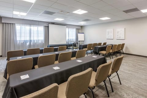 Meeting/conference room