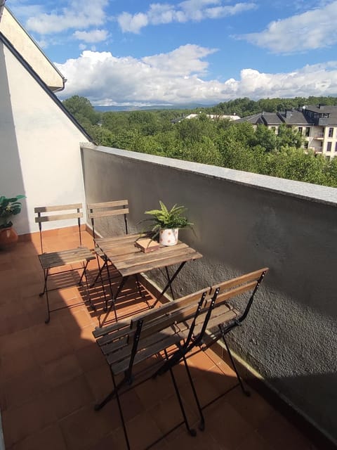 Natural landscape, View (from property/room), Balcony/Terrace