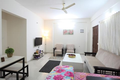 Qualtems Guest House Condo in Bengaluru
