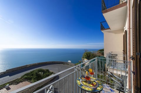 View (from property/room), Balcony/Terrace, Sea view