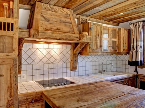 Appartement Courchevel 1650, 3 pièces, 6 personnes - FR-1-514-34 Condo in Saint-Bon-Tarentaise