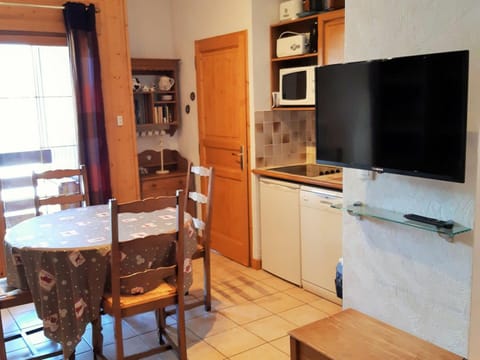 Charmant 3 pièces 6 pers proche pistes avec balcon - FR-1-516-11 Apartment in Les Deux Alpes