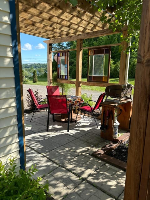 Domaine de la Baie, Les Suites Pousada com café da manhã (B&B) in Shawinigan