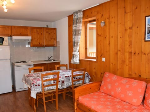 Appartement 2 pièces avec parking, balcon à Pralognan - FR-1-464-157 Apartment in Pralognan-la-Vanoise