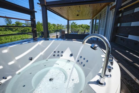 Hot Tub, Balcony/Terrace, Sea view, Sea view