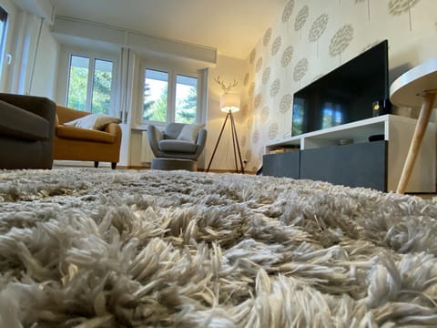 Clotes modern apartment, 50m from slopes - sleeps 6-8, 2 bath - SauzeHoliday Condo in Sauze d'Oulx