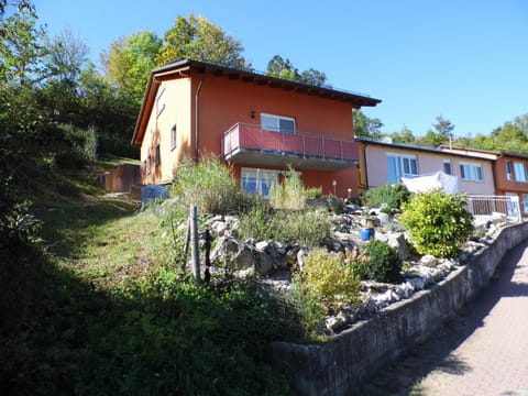 Shower, Property building, Garden