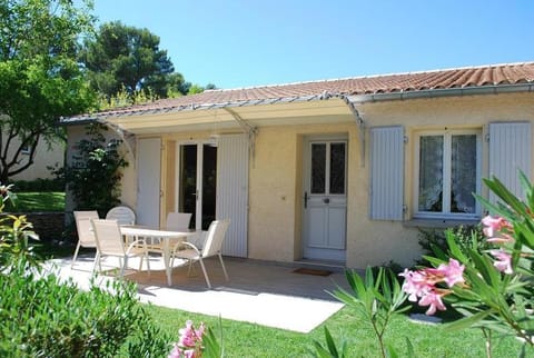 Le Mont de Vaucluse House in Carpentras