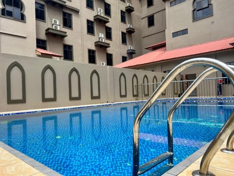 Pool view, Swimming pool