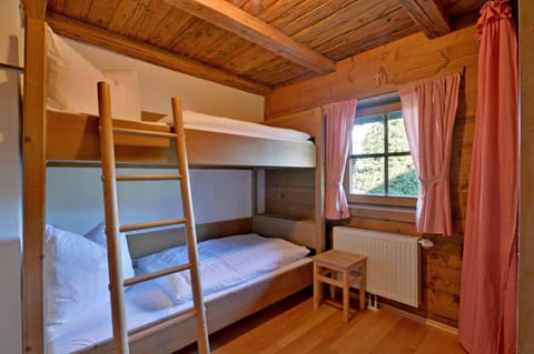 Day, bunk bed