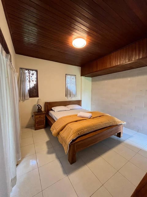 Thani House Bed and Breakfast in Ubud