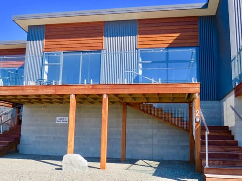 Alpine View Apartment 2 - Tekapo Condo in Lake Tekapo