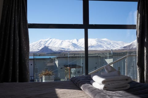 Winter, Bedroom, Mountain view