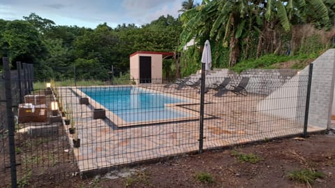 La Kay'Loulou avec spa et piscine Eigentumswohnung in Arrondissement of Saint-Pierre