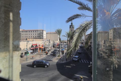 Nearby landmark, Neighbourhood, Sea view, Street view