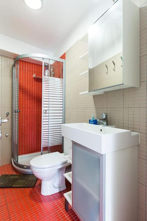 In the shadow of Acropolis Apartment in Plaka