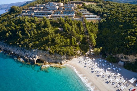 Property building, Bird's eye view, Beach