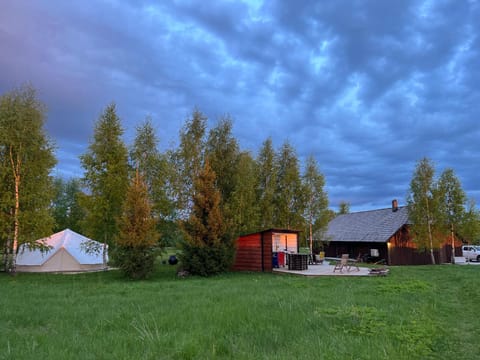 Voose Päikesekodu seminari- ja puhkekeskus Nature lodge in Harju County, Estonia