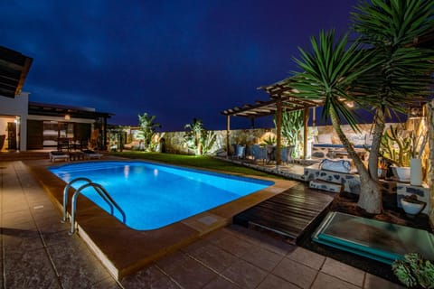 Garden, Pool view, Swimming pool