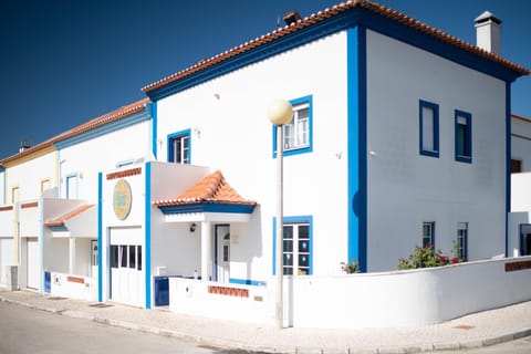 Baleal GuestHouse Bed and Breakfast in Peniche