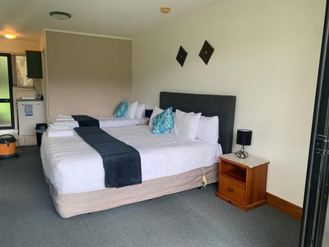 Salty Dog Inn Motel in Auckland Region