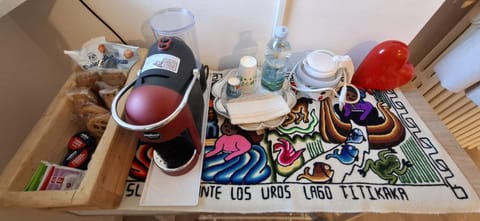 Coffee/tea facilities, internet