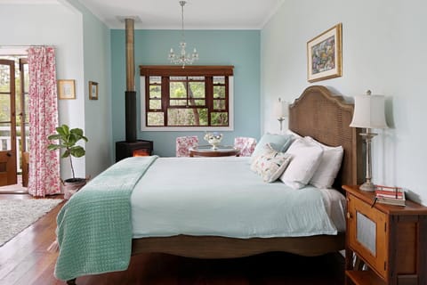 The Spotted Chook and Amelie's Petite Maison Bed and Breakfast in Montville