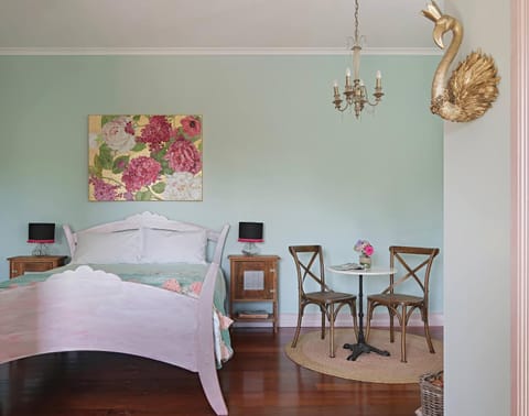 The Spotted Chook and Amelie's Petite Maison Bed and Breakfast in Montville