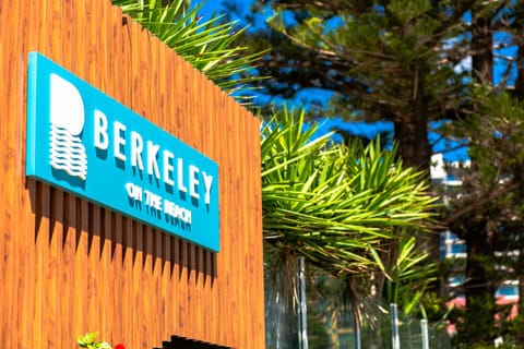 Berkeley on the Beach Apartment hotel in Surfers Paradise