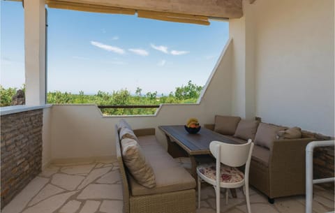 Cozy Home In Primosten With Kitchen House in Split-Dalmatia County
