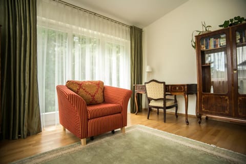 Library, Seating area, Garden view