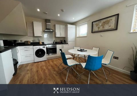 Dining area, kitchen