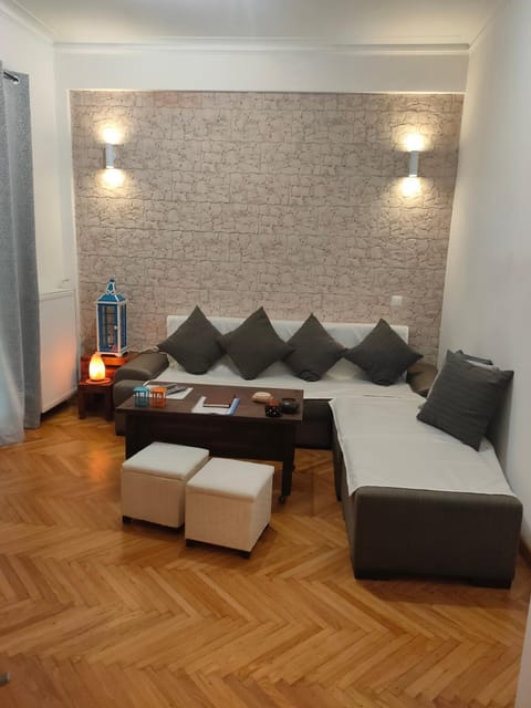 Athens Riviera apt with seaview, 15' to Acropolis Apartment in South Athens