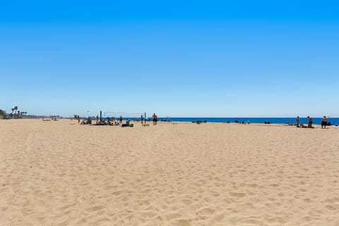 Upper Level Beach Retreat House in Balboa Peninsula