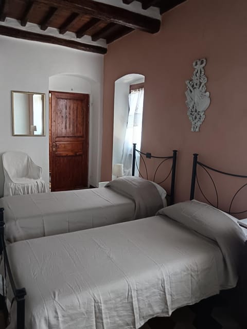 Le Travi Bed and Breakfast in Sarzana
