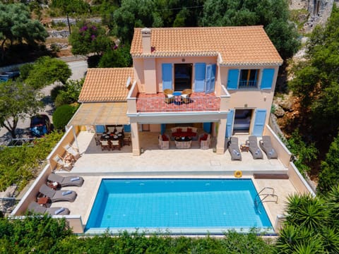 Villa Apollo up to 8px, private pool Chalet in Cephalonia