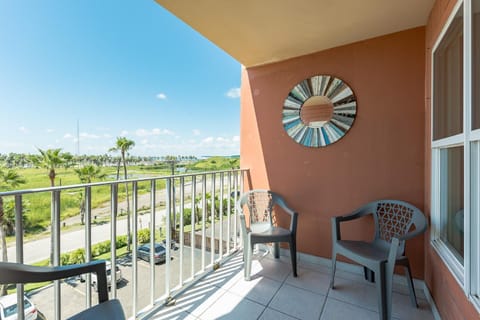 Charming 1 Bedroom, 3 Minute Walk To The Beach Condo Copropriété in South Padre Island