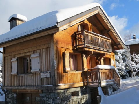 Chalet rénové, 3 chambres, à 5 min des remontées, poêle à bois, parking, animaux acceptés - FR-1-514-25 Apartment in Saint-Bon-Tarentaise