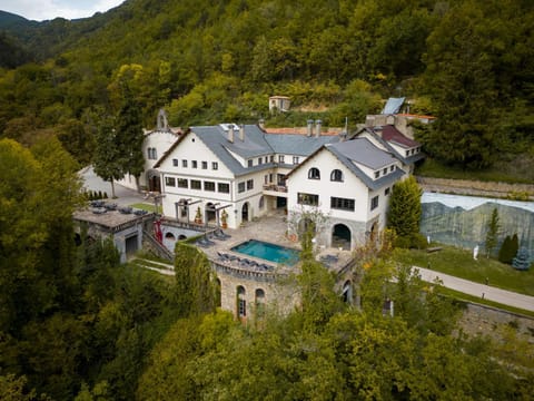 Property building, Bird's eye view